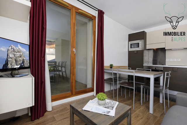 10-c-urdesours-a6-w-4190921