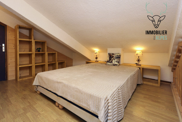 16-alpages-b8-w-4275397