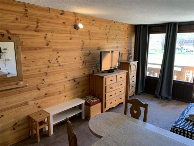 Plein-Sud-les-2-Alpes-ST4-salon3