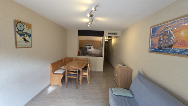 20251106-145315-4170765 20251106-145315-4170765