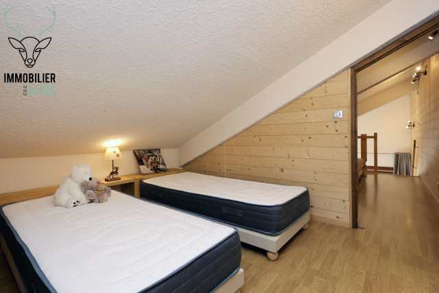 21-alpages-b8-w-4275400