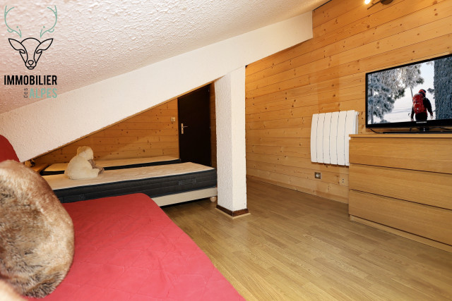 23-alpages-b8-w-4275402