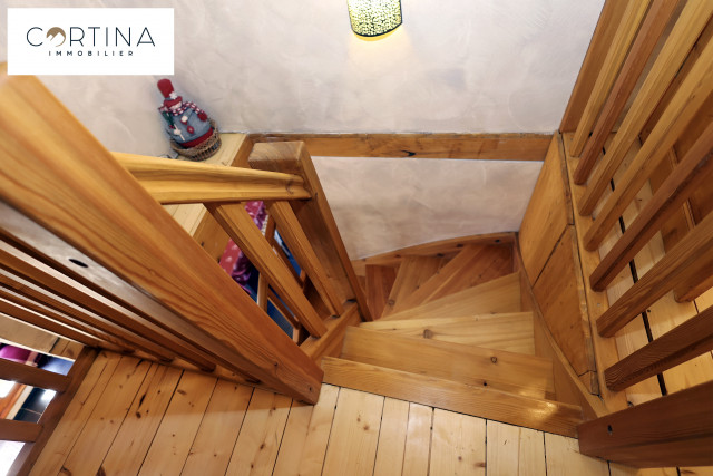 23-colporteur-w-4649596