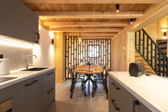 24-2-4260516 24-2-4260516