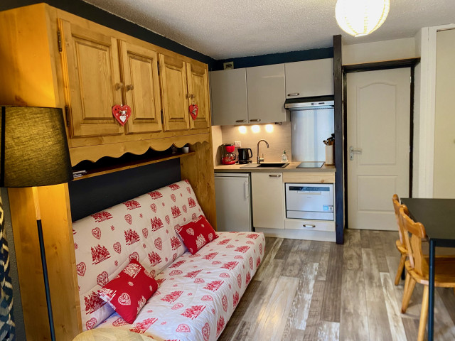 3-cuisine-vue-salon-5254886 3-cuisine-vue-salon-5254886