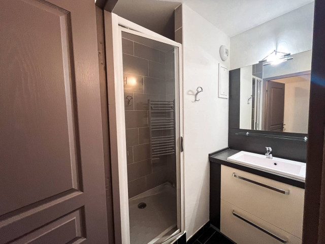 _clients_223886005_photos_101n_4692302