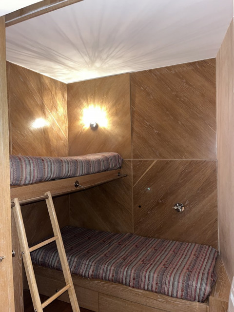 _clients_223886005_photos_103d_4454281