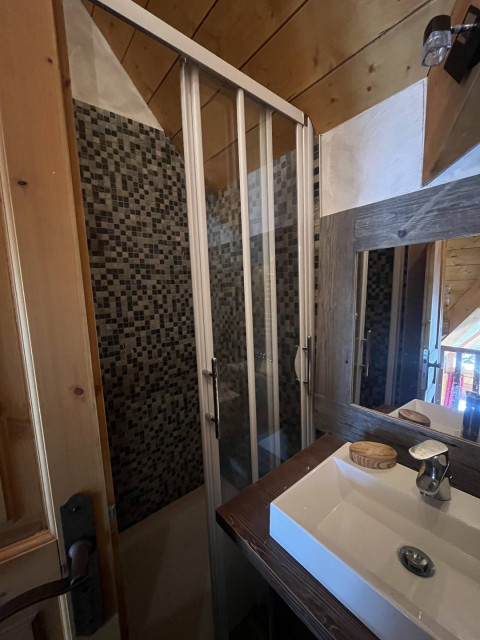 _clients_223886005_photos_111r_4420633 _clients_223886005_photos_111r_4420633