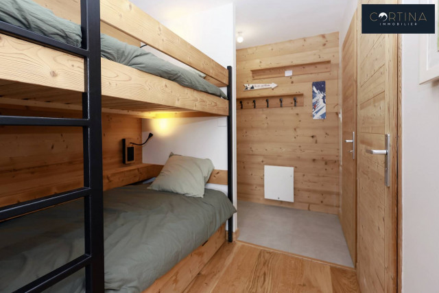 _clients_223886005_photos_23k_5006253 _clients_223886005_photos_23k_5006253
