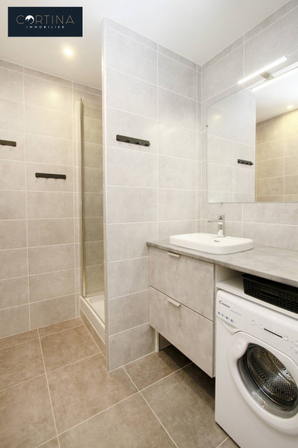 _clients_223886005_photos_39k_4390577