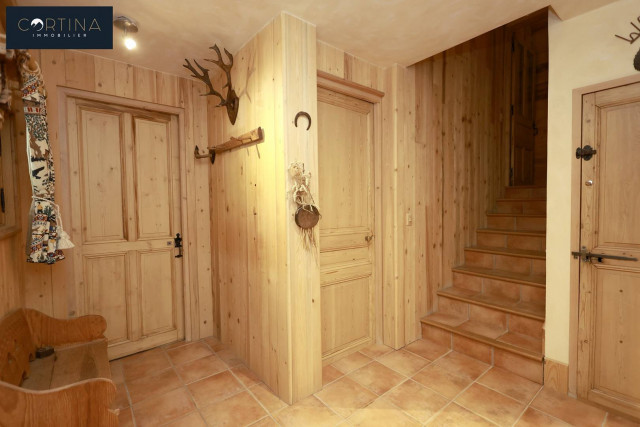 _clients_223886005_photos_44a_4442463