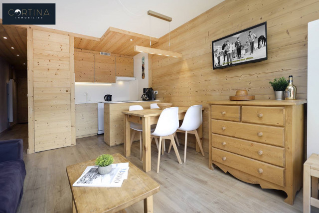 _clients_223886005_photos_77j_4246648