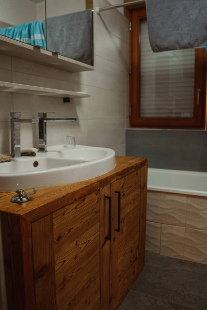 _clients_223886005_photos_83r_4192019