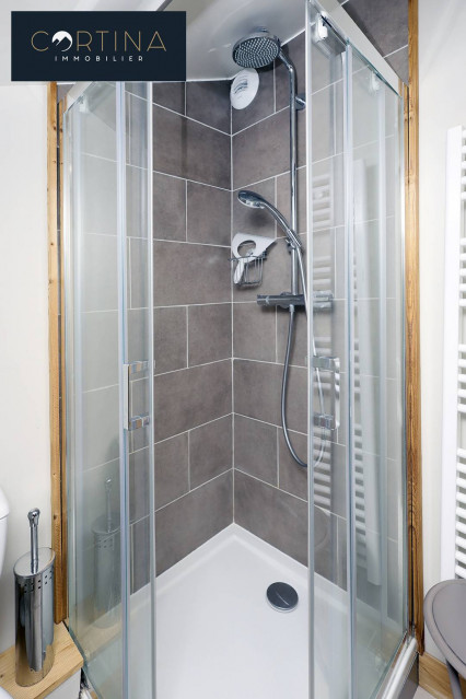 _clients_223886005_photos_86q_4330578