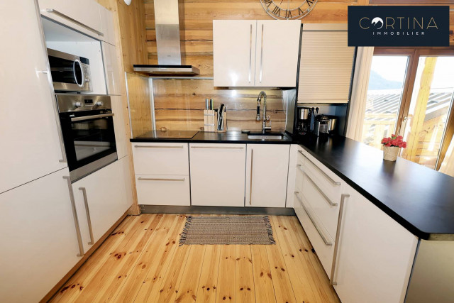 _clients_223886005_photos_87j_4672158