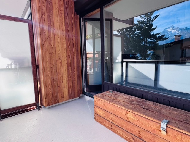 _lv_images__lot_0000000052_13_4465940