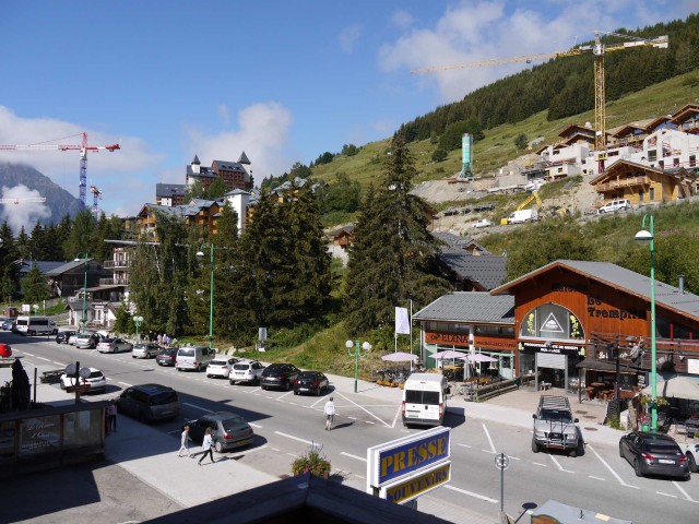 _lv_images__lot_0000000056_05_5011735 _lv_images__lot_0000000056_05_5011735