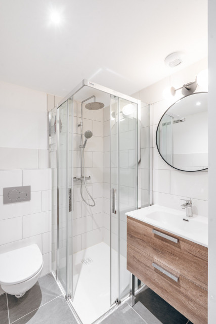 _lv_images__lot_0000000097_15_4444357