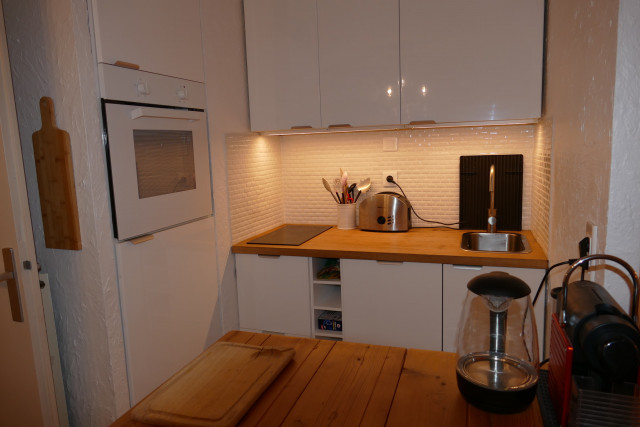 _lv_images__lot_0000000104_09_4228474