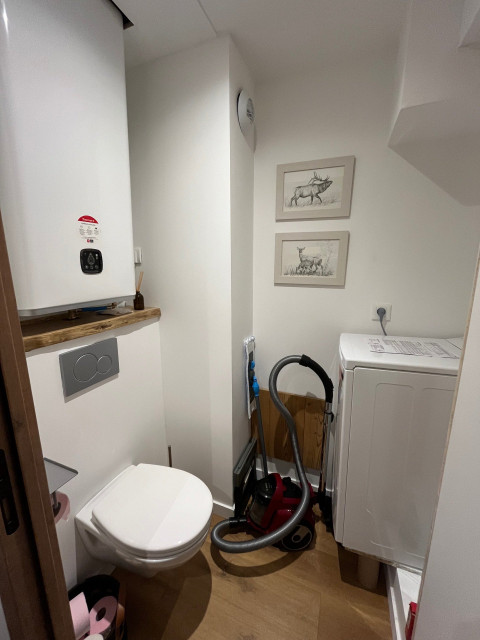 _lv_images__lot_0000000109_11_4579394