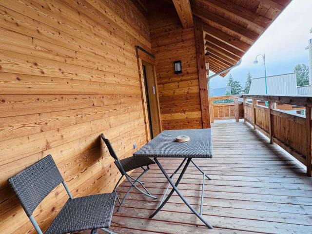 _lv_images__lot_0000000111_10_4274984