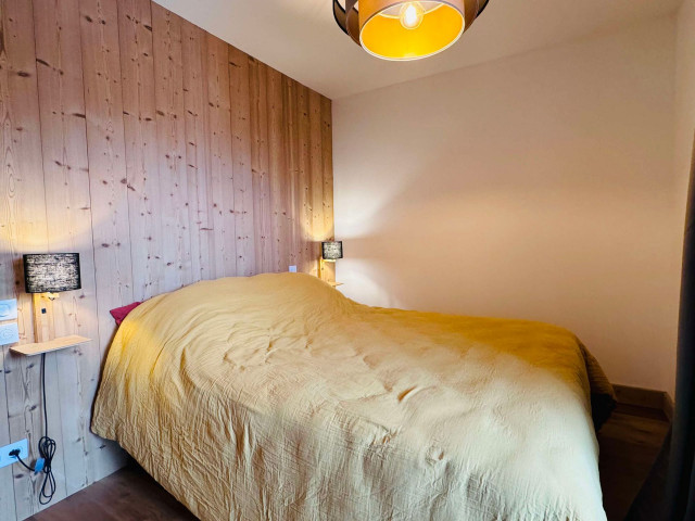 _lv_images__lot_0000000111_14_4332013