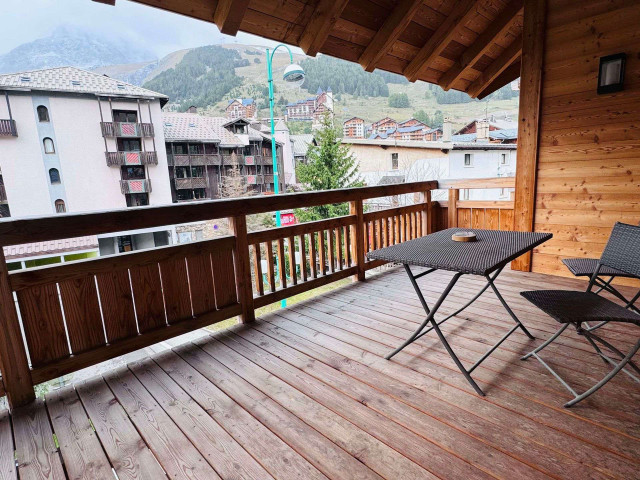 _lv_images__lot_0000000111_15_4694622