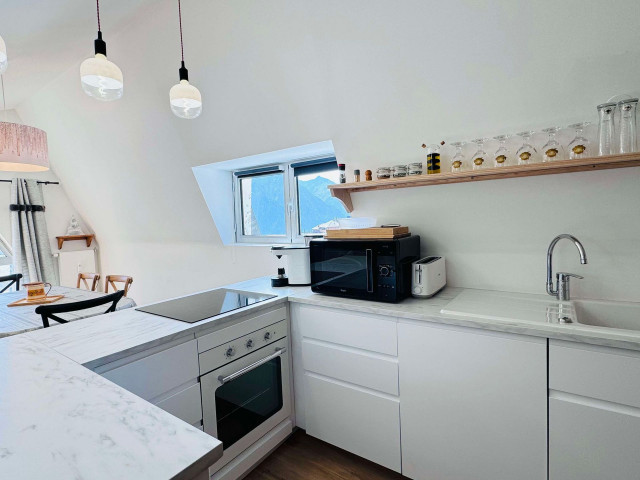 _lv_images__lot_0000000112_16_4283992