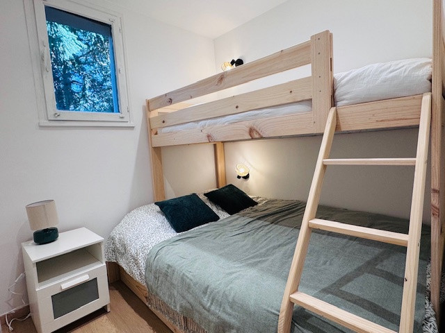 _lv_images__lot_0000000122_05_4646209