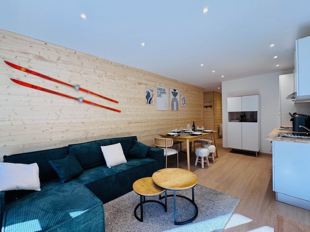 _lv_images__lot_0000000122_11_4685533