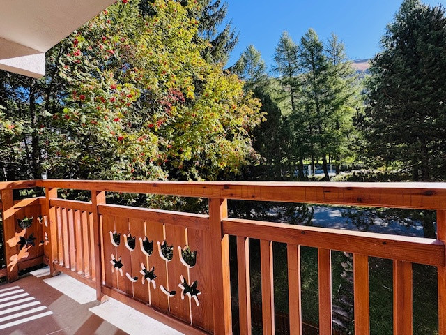 _lv_images__lot_0000000122_16_4685538