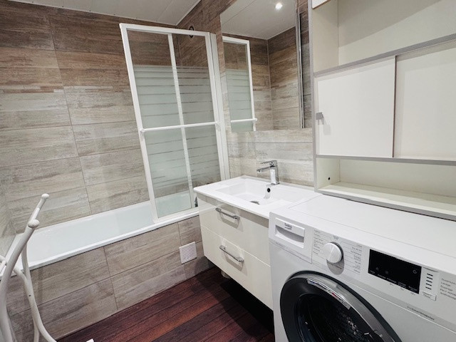 _lv_images__lot_0000000126_13_4658464