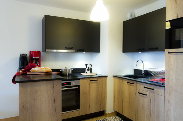 _lv_images__lot_0000000743_03_4616012