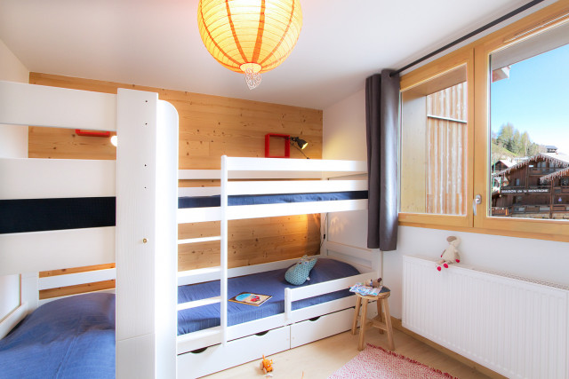 _lv_images__lot_0000000743_05_4435040