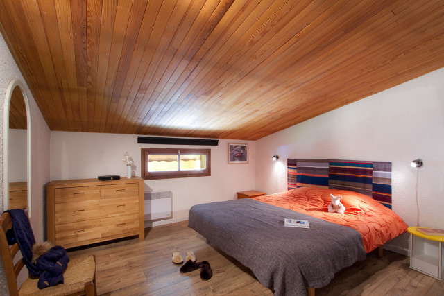 _lv_images__lot_0000000753_03_5011440
