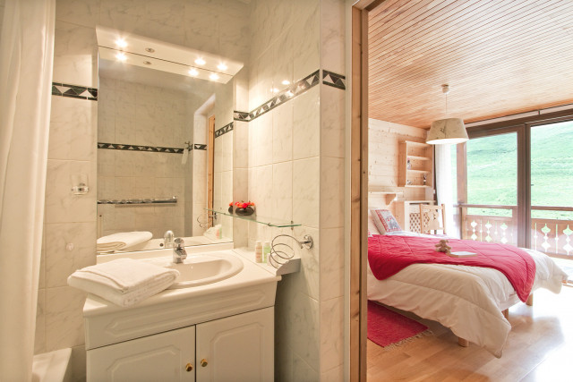 _lv_images__lot_0000000754_05_4248064