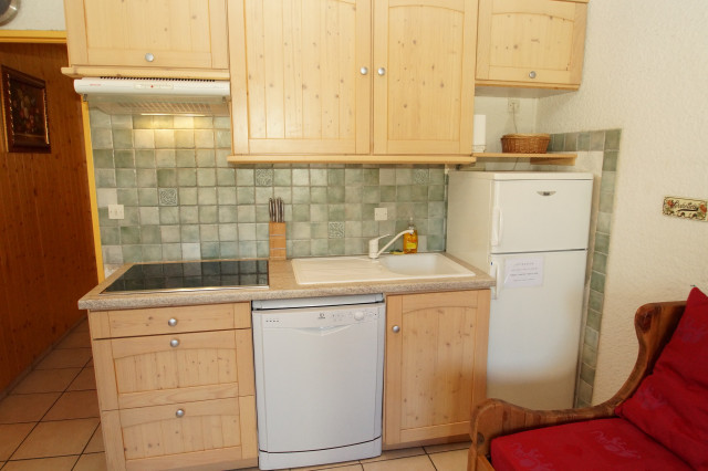 _lv_images__lot_0000000760_03_5078668 _lv_images__lot_0000000760_03_5078668