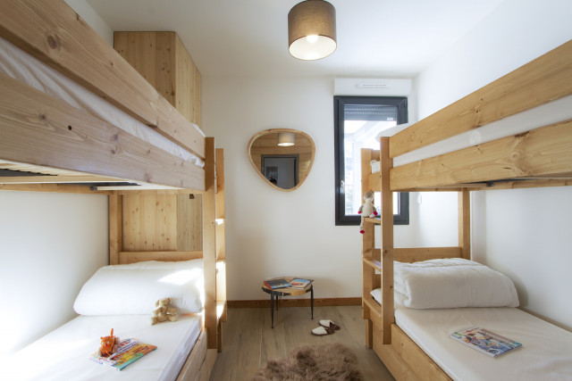 _lv_images__lot_0000000776_05_4295558 _lv_images__lot_0000000776_05_4295558