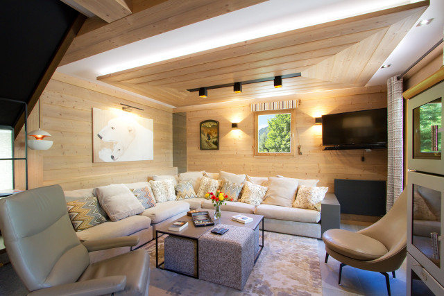 _lv_images__lot_0000000781_02_4395155