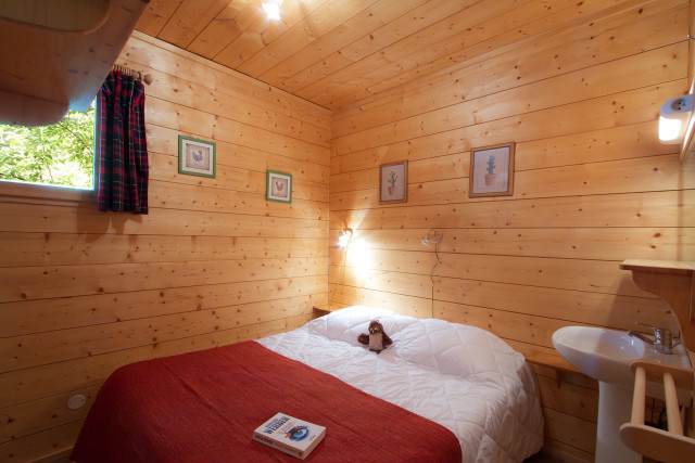 _lv_images__lot_0000000781_07_5048186 _lv_images__lot_0000000781_07_5048186