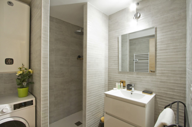 _lv_images__lot_0000001040_07_4554702