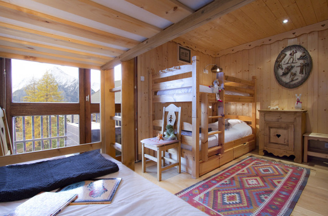 _lv_images__lot_0000001041_06_4570047