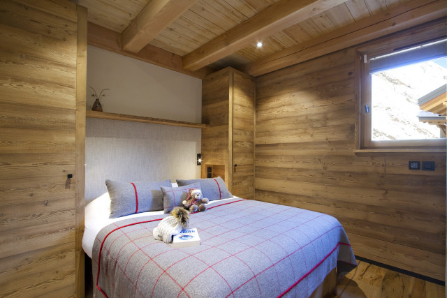 _lv_images__lot_0000001046_08_4228027