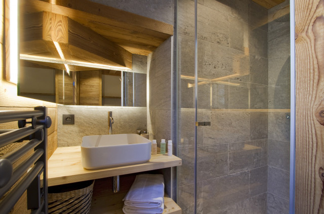 _lv_images__lot_0000001046_09_4331670