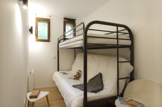 _lv_images__lot_0000001053_06_4563895