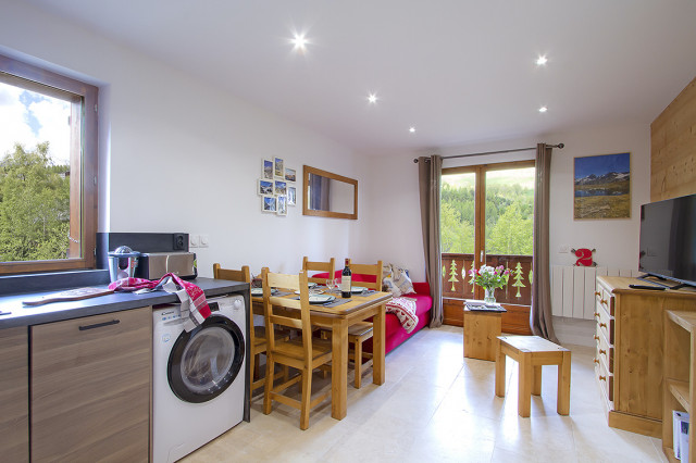 _lv_images__lot_0000001094_01_4204779