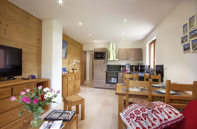 _lv_images__lot_0000001094_03_4198917 _lv_images__lot_0000001094_03_4198917