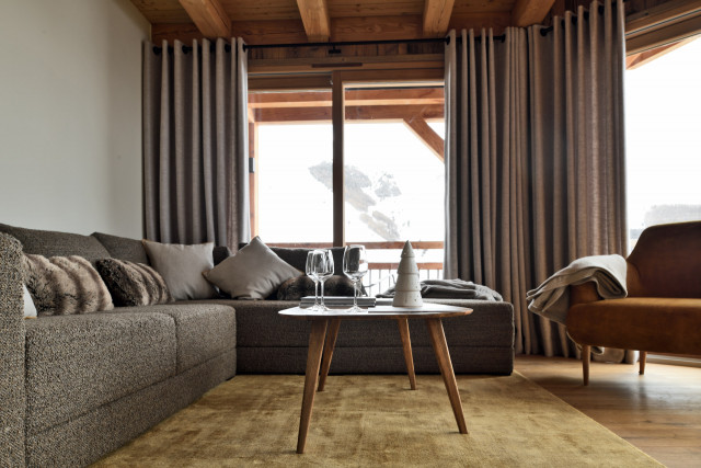 _lv_images__lot_0000001102_01_4175738 _lv_images__lot_0000001102_01_4175738