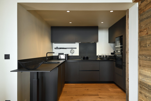 _lv_images__lot_0000001102_03_4195984 _lv_images__lot_0000001102_03_4195984