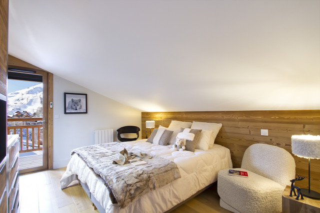 _lv_images__lot_0000001107_06_4147381 _lv_images__lot_0000001107_06_4147381